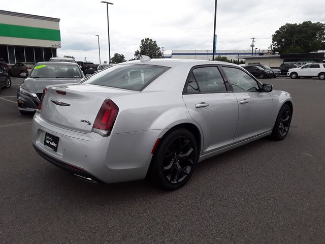 2022 Chrysler 300 300S