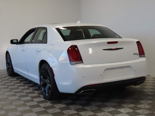 2022 Chrysler 300 300S