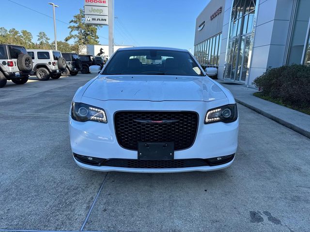 2022 Chrysler 300 300S