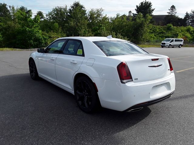 2022 Chrysler 300 300S