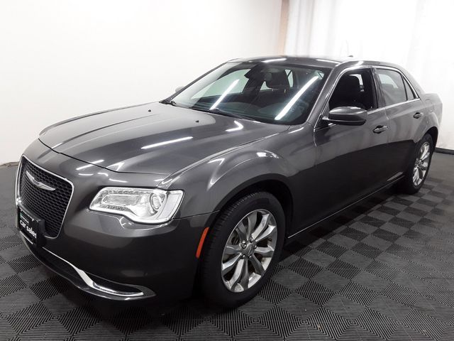 2022 Chrysler 300 Touring