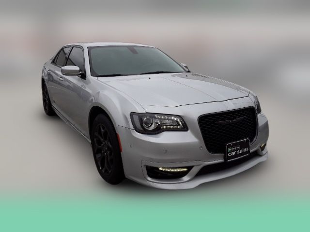 2022 Chrysler 300 Touring L