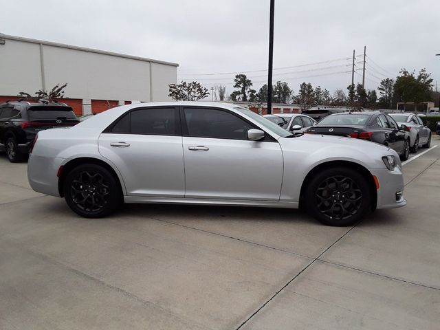 2022 Chrysler 300 Touring L