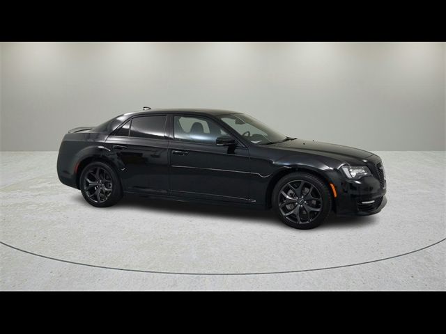 2022 Chrysler 300 300S