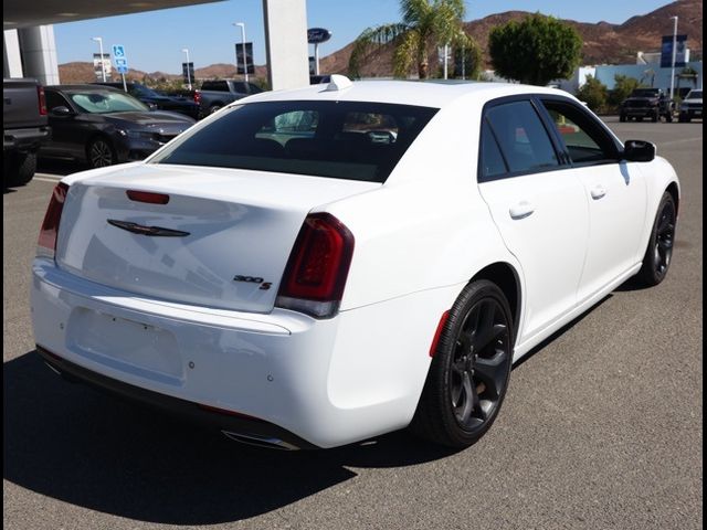 2022 Chrysler 300 300S