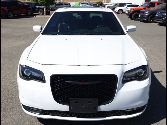 2022 Chrysler 300 300S