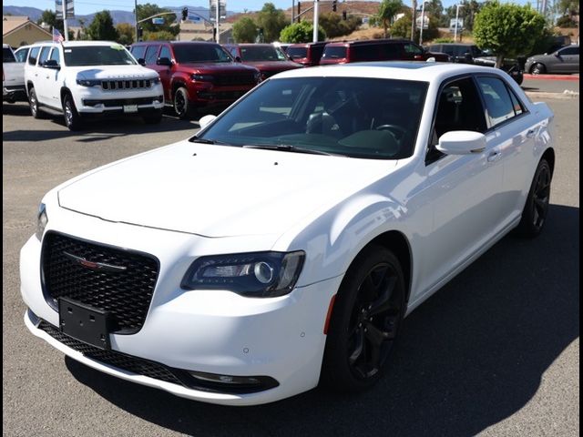 2022 Chrysler 300 300S