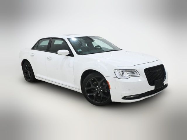 2022 Chrysler 300 300S