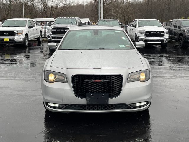 2022 Chrysler 300 300S