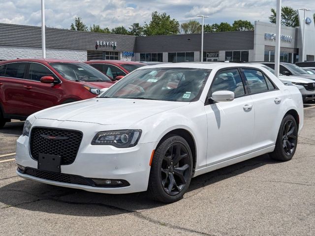 2022 Chrysler 300 300S