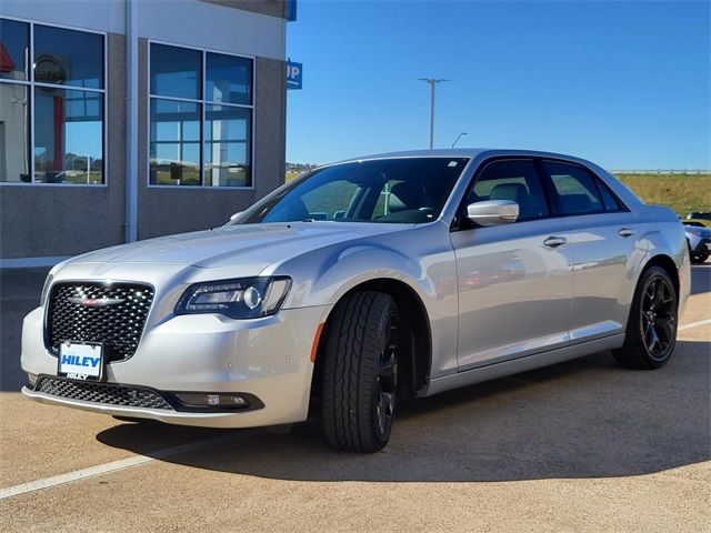 2022 Chrysler 300 300S