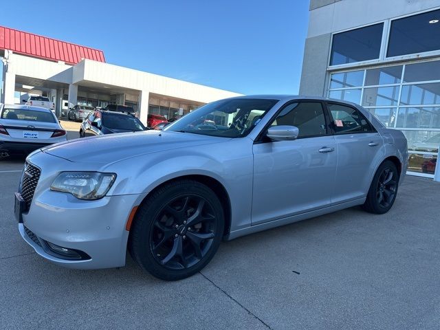 2022 Chrysler 300 300S