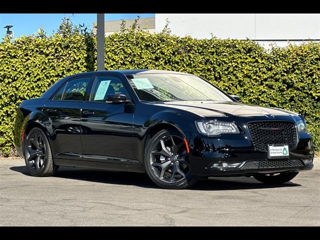 2022 Chrysler 300 300S