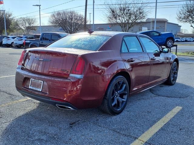 2022 Chrysler 300 300S