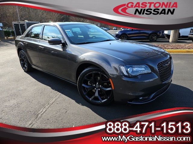 2022 Chrysler 300 300S