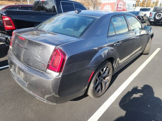 2022 Chrysler 300 300S