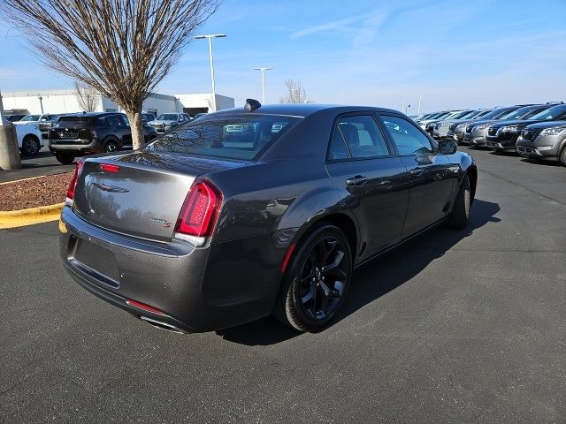 2022 Chrysler 300 300S