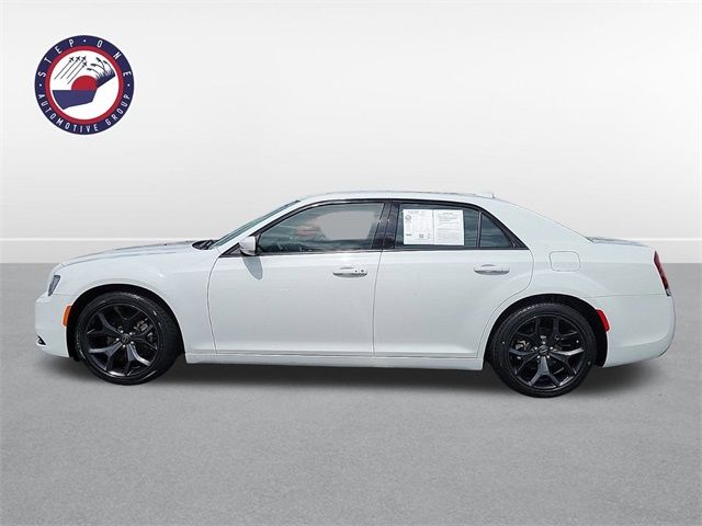 2022 Chrysler 300 300S