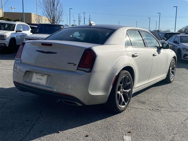 2022 Chrysler 300 300S