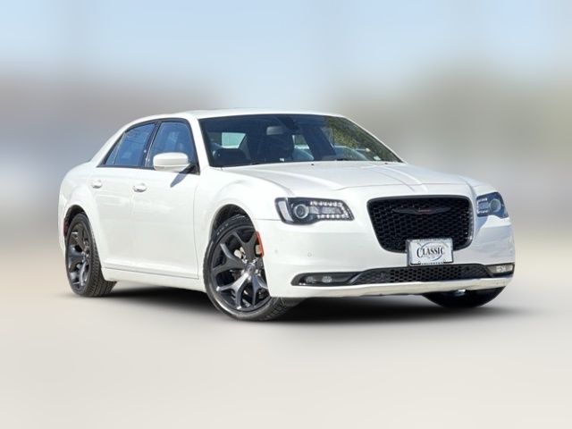 2022 Chrysler 300 300S