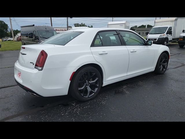 2022 Chrysler 300 300S