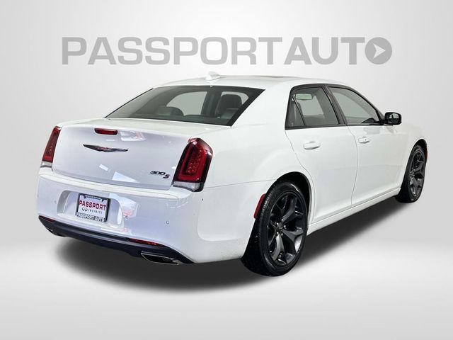 2022 Chrysler 300 300S