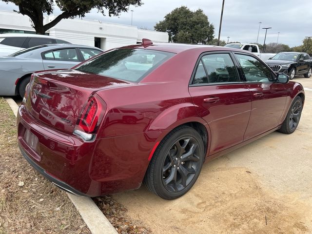 2022 Chrysler 300 300S