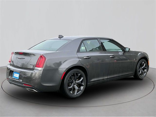 2022 Chrysler 300 300S