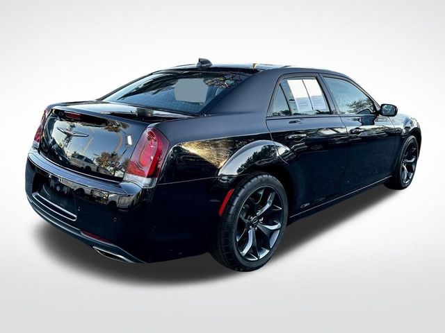 2022 Chrysler 300 300S