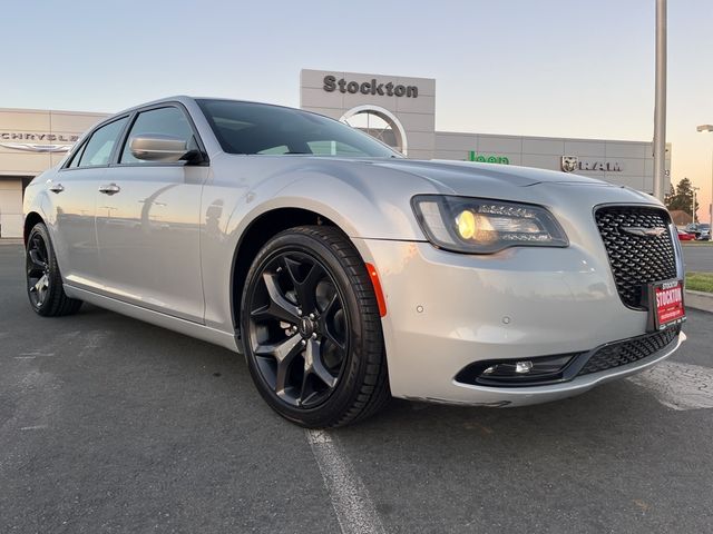 2022 Chrysler 300 300S