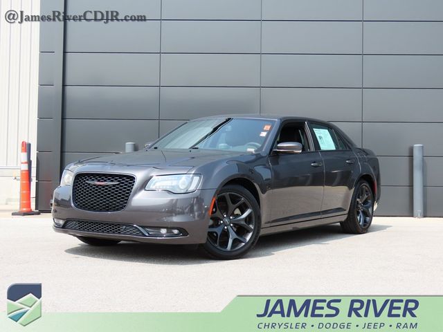 2022 Chrysler 300 300S