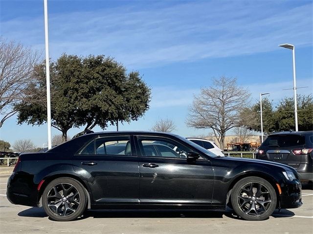 2022 Chrysler 300 300S