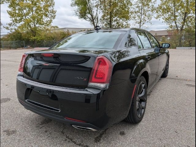 2022 Chrysler 300 300S