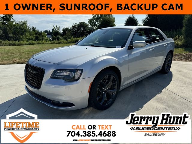 2022 Chrysler 300 300S