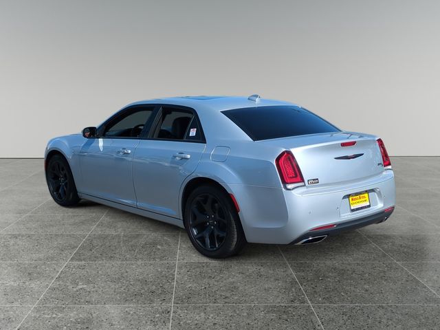 2022 Chrysler 300 300S