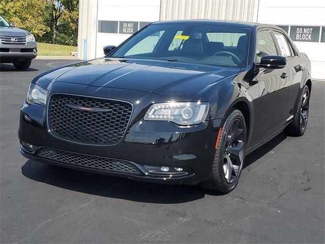 2022 Chrysler 300 300S