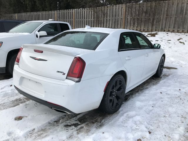 2022 Chrysler 300 300S