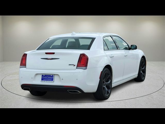 2022 Chrysler 300 300S