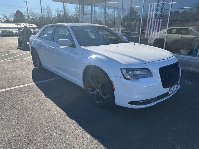 2022 Chrysler 300 300S