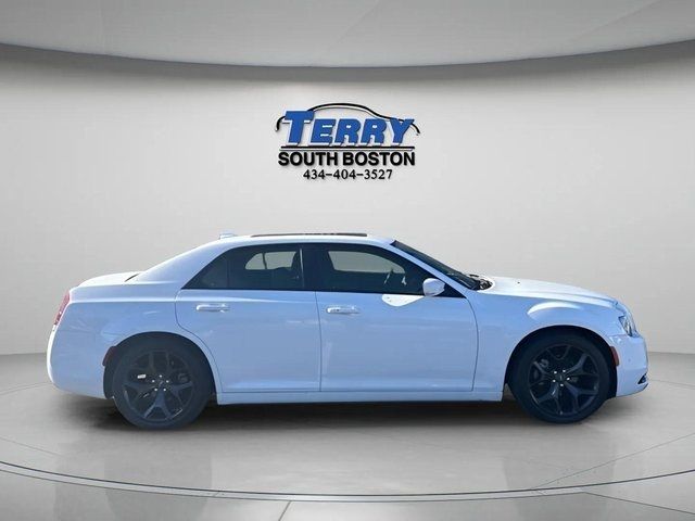 2022 Chrysler 300 300S