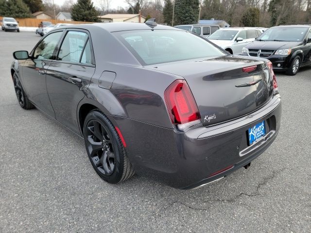 2022 Chrysler 300 300S