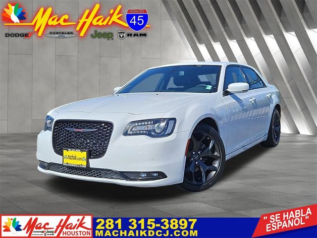 2022 Chrysler 300 300S