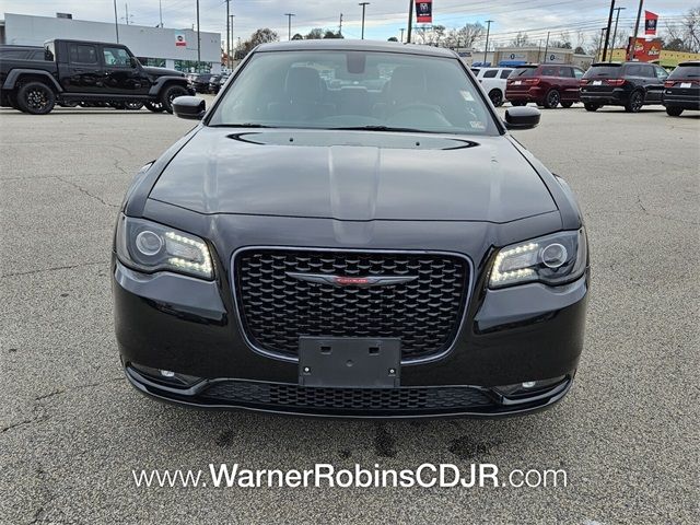 2022 Chrysler 300 300S