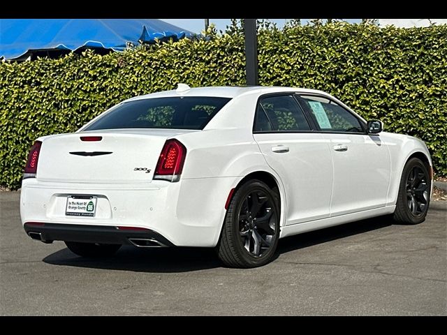 2022 Chrysler 300 300S