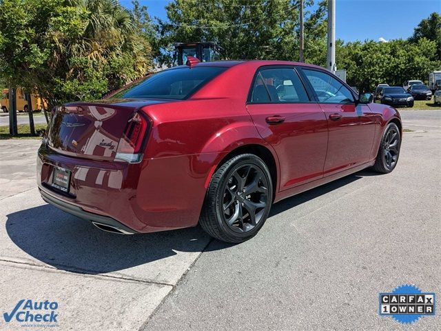 2022 Chrysler 300 300S