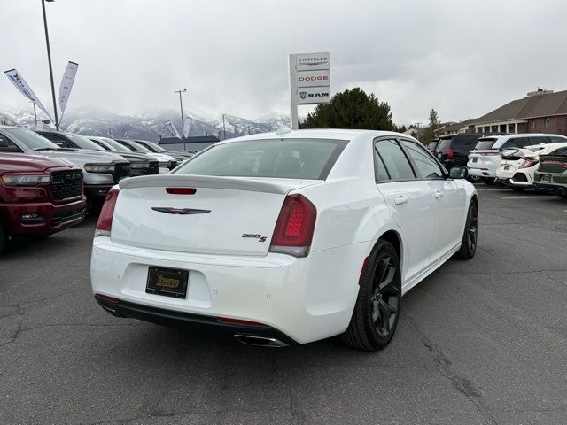 2022 Chrysler 300 300S