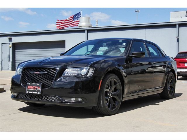 2022 Chrysler 300 300S