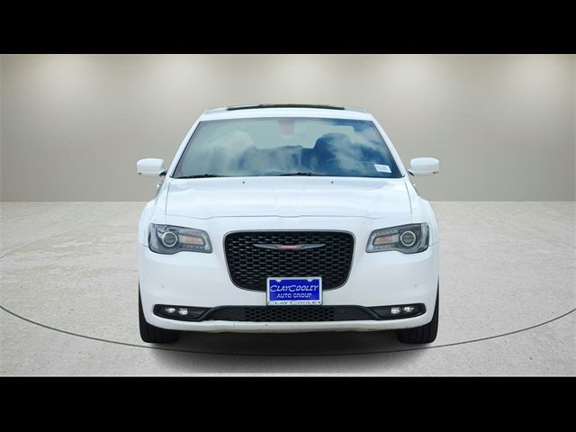 2022 Chrysler 300 300S