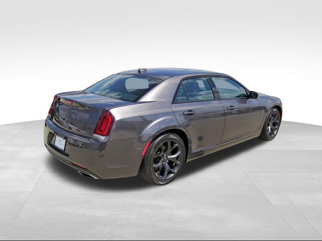 2022 Chrysler 300 300S