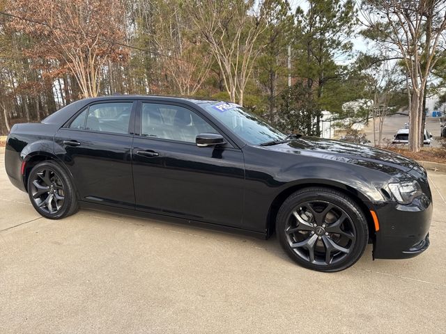 2022 Chrysler 300 300S